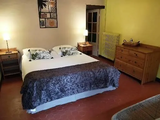 Apartment Des Pierres